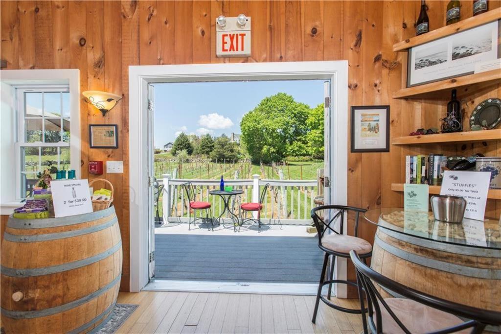 The Langworthy Inn & Winery Westerly Exterior photo