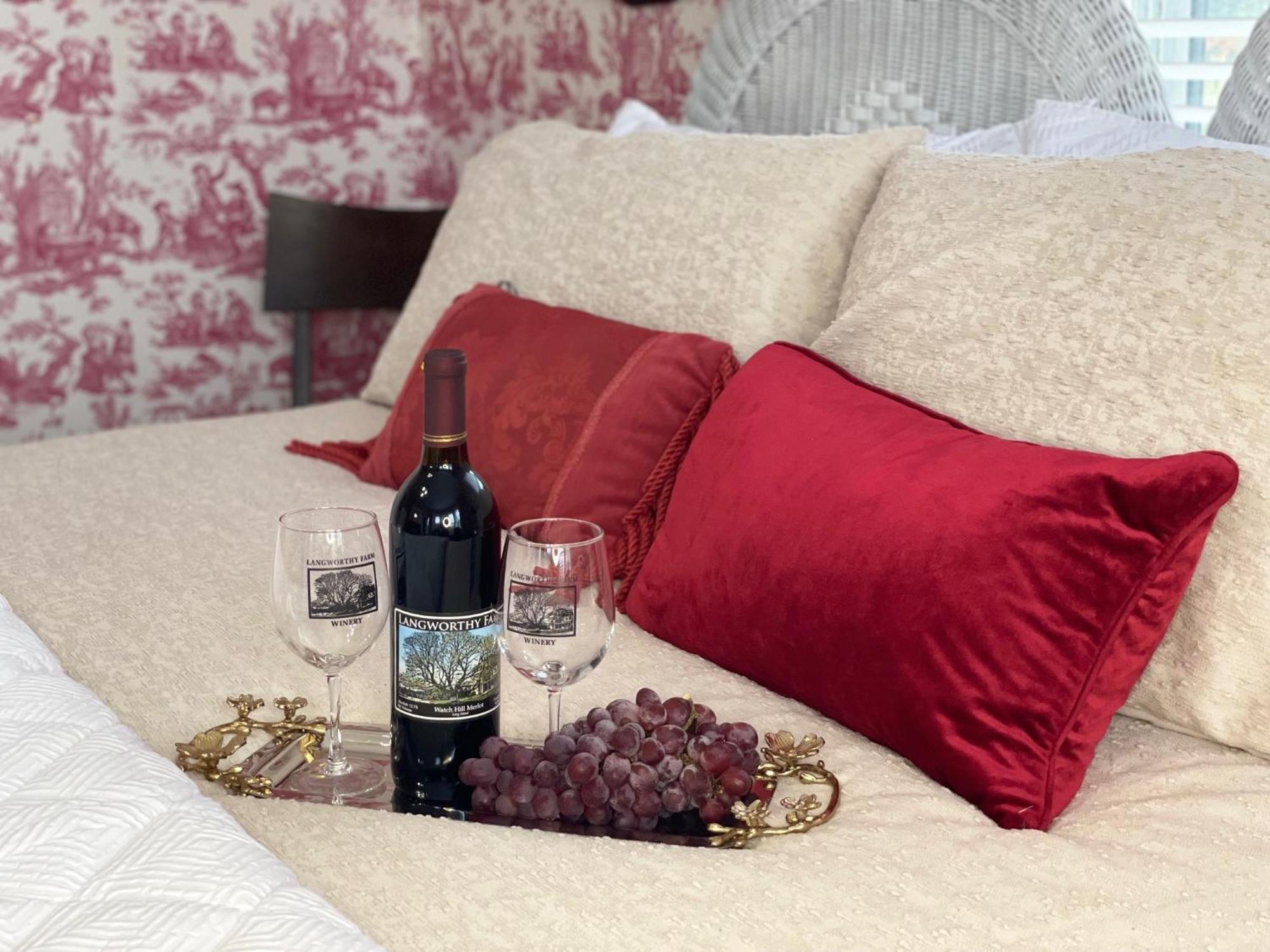 The Langworthy Inn & Winery Westerly Room photo